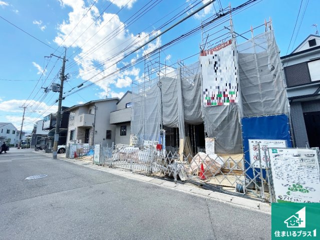 京都市伏見区久我森の宮町　第1期　新築一戸建ての前面道路含む現地写真|周辺は落ち着いた街並みの住宅地！子育てがしやすい住環境です！まだ未完成ですが、現地でしかわからない事もございます。是非一度ご覧ください。