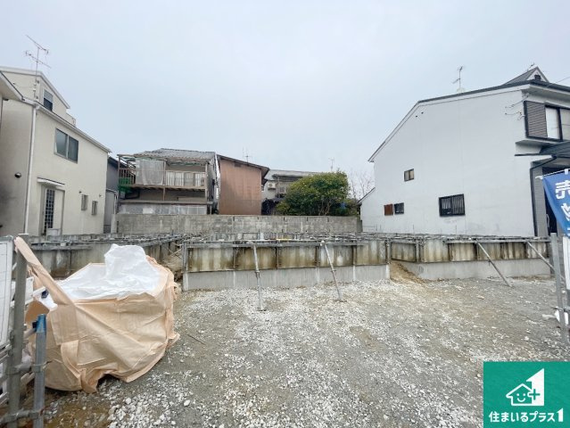 京都市伏見区久我森の宮町　第1期　新築一戸建ての外観|周辺は落ち着いた街並みの住宅地！子育てがしやすい住環境です！まだ未完成ですが、現地でしかわからない事もございます。是非一度ご覧ください。