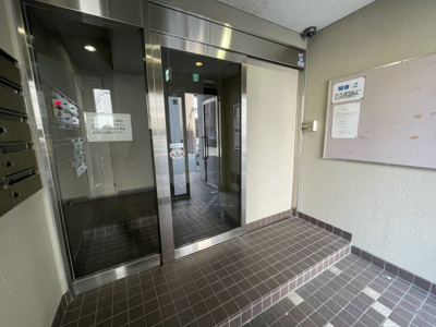 【ロビー】 | オーティーハイツ上新庄 | オートロック付きのお部屋です