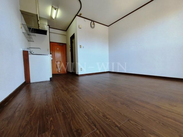 サンライフ堂坂 Aの居間・リビング