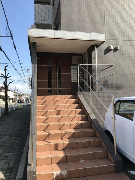 マ・メゾン瑞穂のエントランス