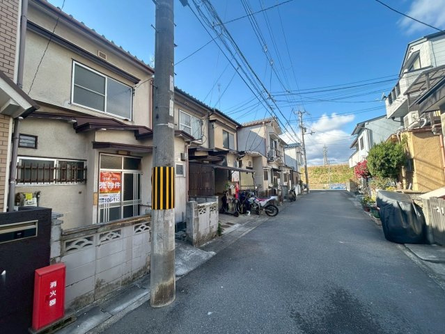 横大路下三栖山殿　建築条件付土地の外観