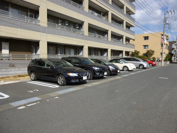 ベルサンモールの駐車場