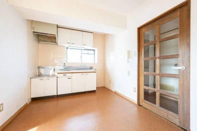 【居間・リビング】 | セザール鶴川ガーデンヒルズ