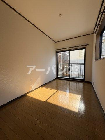東村山市秋津町５丁目の一戸建ての居間・リビング