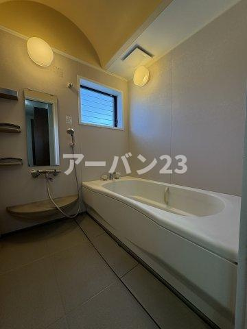 東村山市秋津町５丁目の一戸建ての浴室