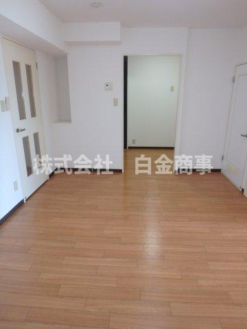 ガーデンスクエア北坂戸の居間・リビング