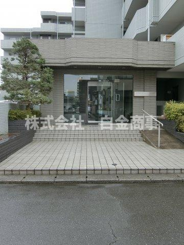 ガーデンスクエア北坂戸のエントランス