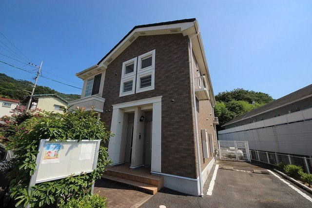 ノイ　インプレス