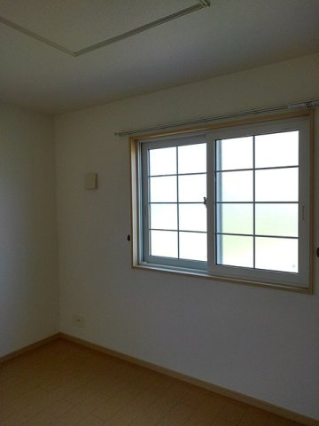 グレイス・ヴィラＡの内装|明るい室内です