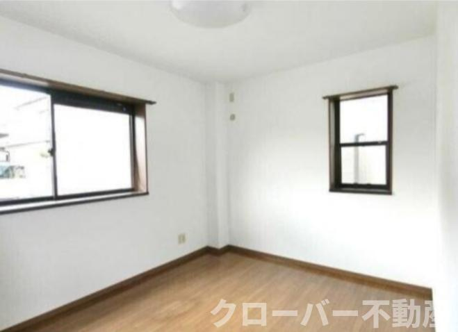 フォブールサンシャインＡの居間・リビング