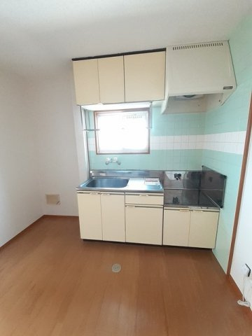 エルディム平田のキッチン|コンパクトなキッチンで掃除もラクラク