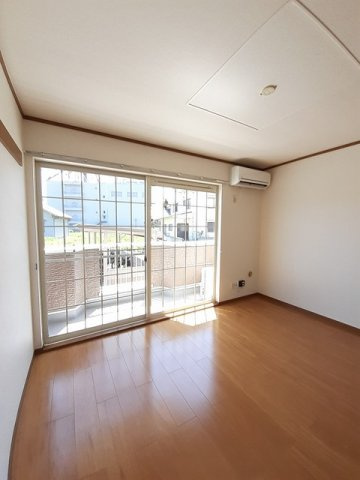 プレーヌ　ミヤモトの居間・リビング|ゆったり過ごせる居間です