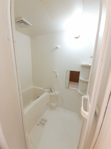 プレーヌ　ミヤモトの浴室|きれいなお風呂です