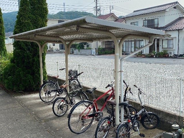 レオパレスサヤンフォレストのその他