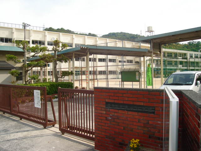 グリーン・コートの周辺|畑賀小学校まで160ｍ