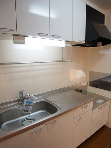 プラシードＡのキッチン|きれいなキッチンです