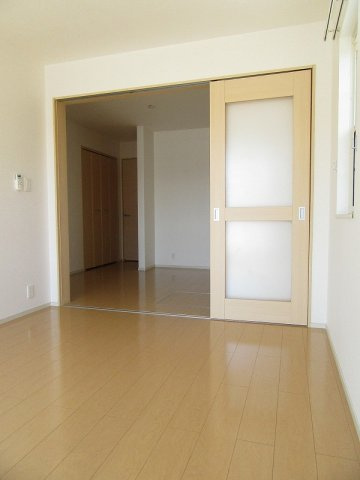 カーサ・プラシードのその他