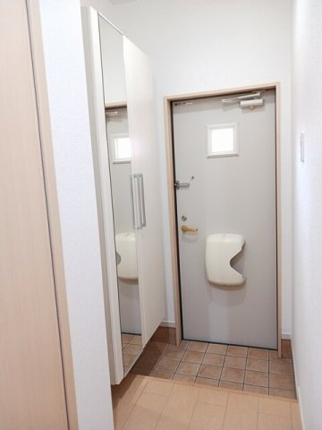 パストラーレ　ムジカ　Ⅰの玄関|収納もある玄関です