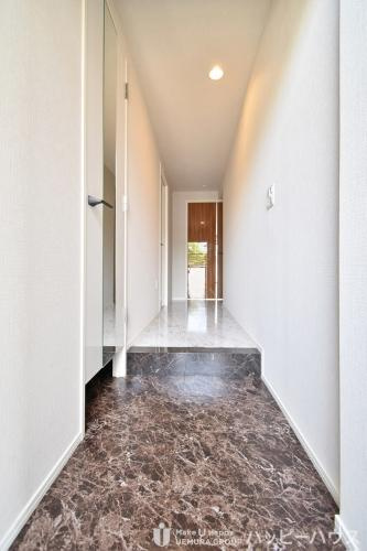 ボルドーⅤ番館の玄関|別号数タイプ