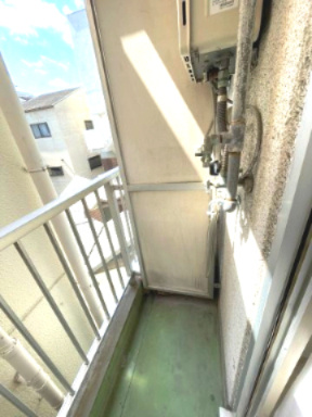 【設備】 | リーベ里 | 洗濯機置き場です