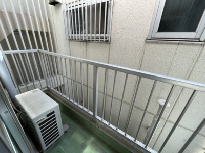 【バルコニー】 | リーベ里 | バルコニー付きです