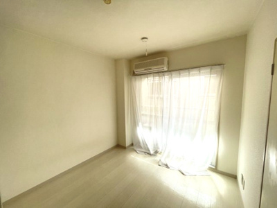 【洋室】 | リーベ里 | きれいな洋室です