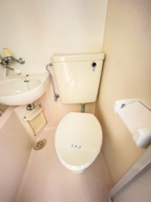 【トイレ】 | リーベ里 | ユニットバスのトイレです