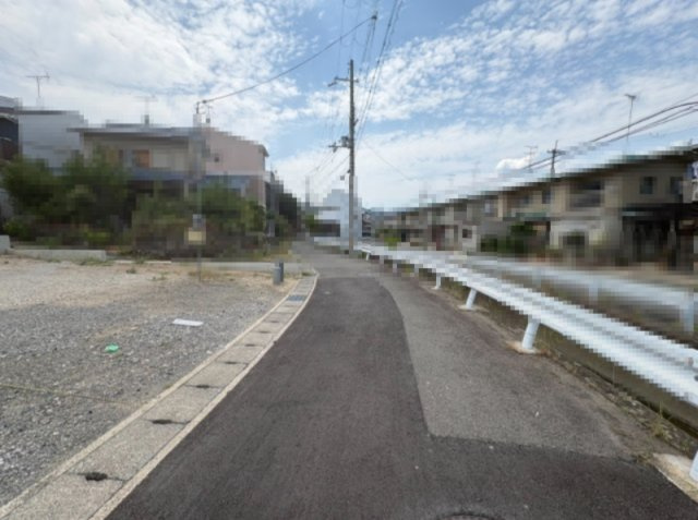 長岡京市長岡1丁目の前面道路含む現地写真|前道：約4.0ｍ　間口：約7.63ｍ