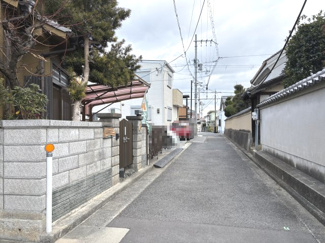【前面道路含む現地写真】