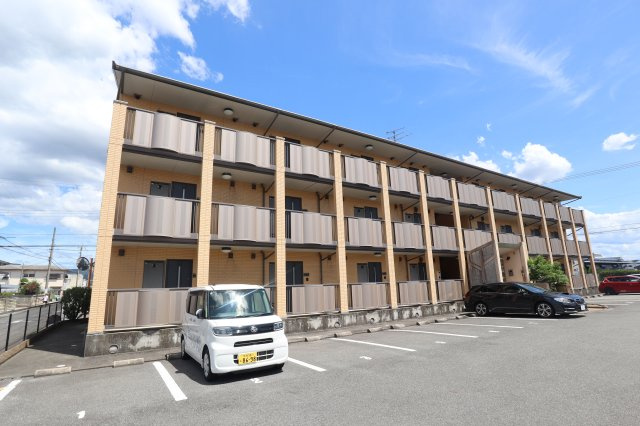 コム　アニモの駐車場