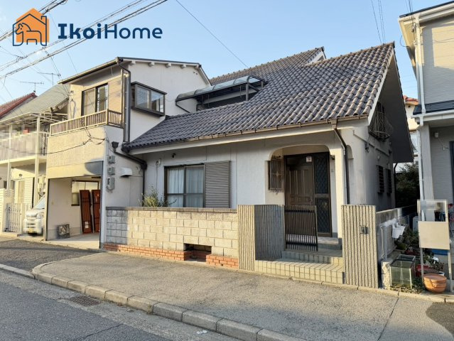神戸市西区南別府4丁目　中古戸建の玄関|物件・当店の最寄駅まで無料送迎！最短10分で指定場所へお迎えに向かいます！まずはお問い合わせください