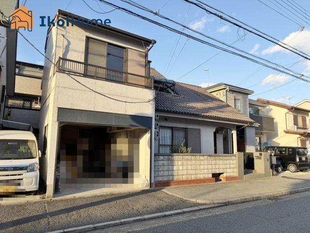 神戸市西区南別府4丁目　中古戸建のエントランス|●資料・カタログのご請求無料●　伊川谷小学校までは徒歩8分、伊川谷中学校までは徒歩17分。