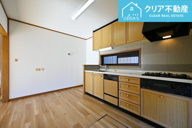 【和室】 | 太田市新田市野井町　中古住宅 | 家族揃っての食事が楽しくなる広々としたダイニング♪