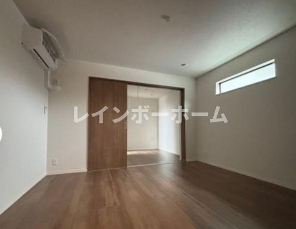 八潮市大字垳のアパート