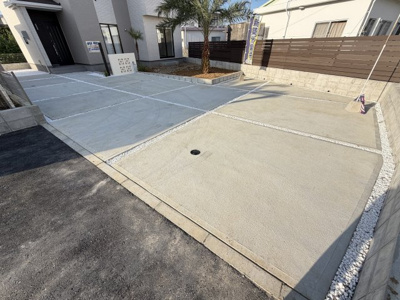 【駐車場】 | うるま市与那城（全3棟）C号棟 | C号棟　駐車4台＋植栽付きのお庭♪