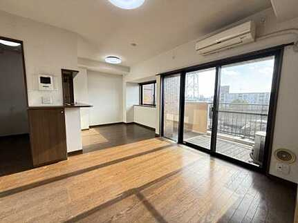 ライオンズガーデン祇園の居間・リビング