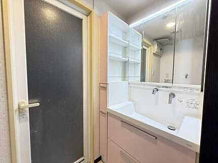 ライオンズガーデン祇園の独立洗面台