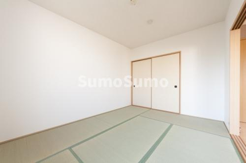 クラージュ城南の和室