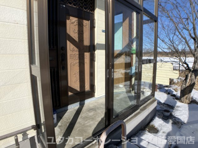 【エントランス】 | 昭和北2丁目190-2206売家 | 雨・雪の悪天候の日は、やっぱり助かる風除室です☆