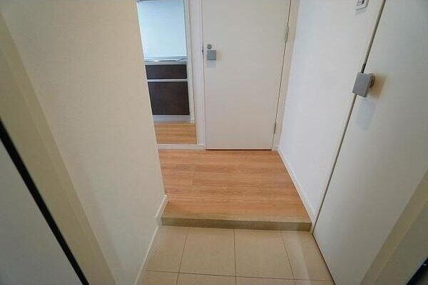 アーバンフラッツ池袋プレミアムの玄関