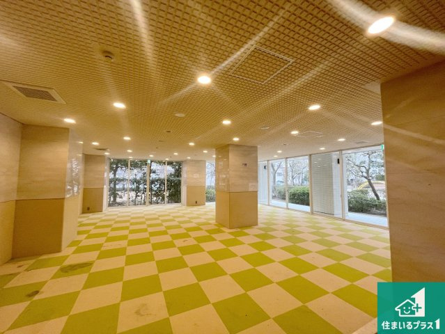 須磨パークヒルズC棟（CYGNUS）のエントランス|共用部（エントランス）