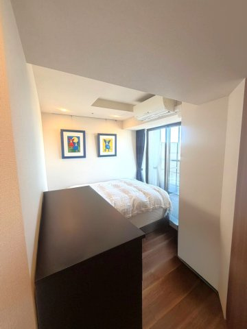 ブリリアタワー上野池之端の洋室