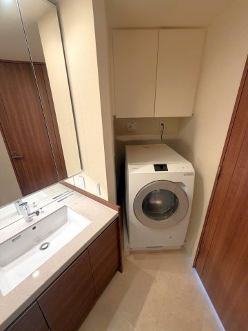 ブリリアタワー上野池之端のランドリースペース