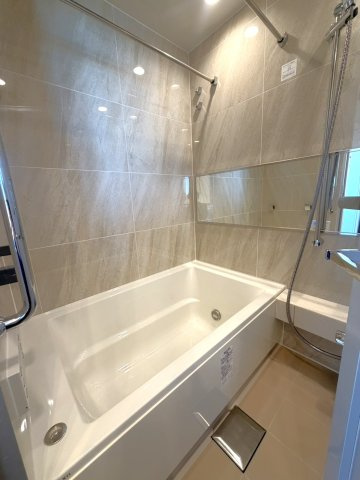 ブリリアタワー上野池之端の浴室