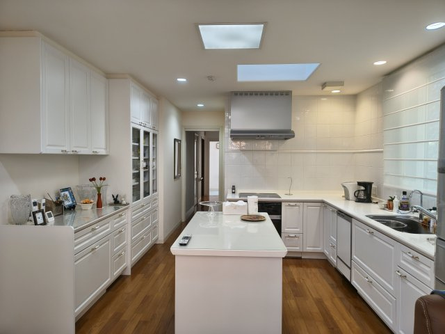 坂戸市花影町中古戸建のキッチン