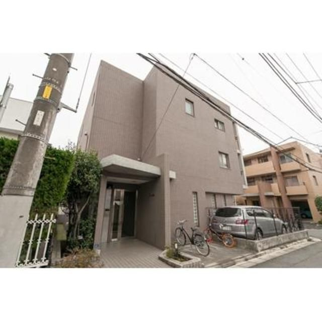 パトリアの外観