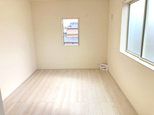 リーブルガーデンS  高崎箕郷町生原第7　3号棟の洋室|２階洋室2です