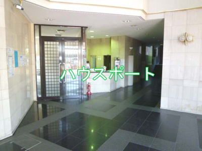 【エントランス】 | 朝日プラザ伏見桂川