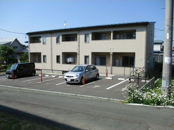 グランデ ブリリアの外観